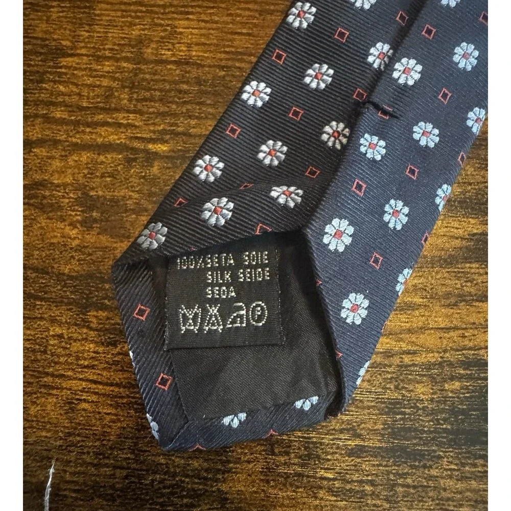 Burberry London Mens Silk Tie Navy Blue Red Floral Medallion Geometric Italy